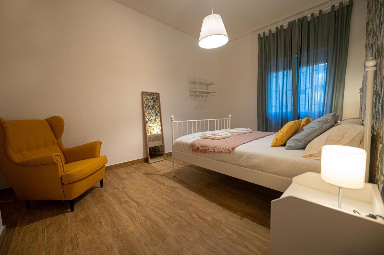 Casa Vacanze Partenope Apartment Наполи Екстериор снимка