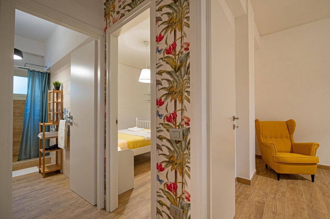 Casa Vacanze Partenope Apartment Наполи Екстериор снимка