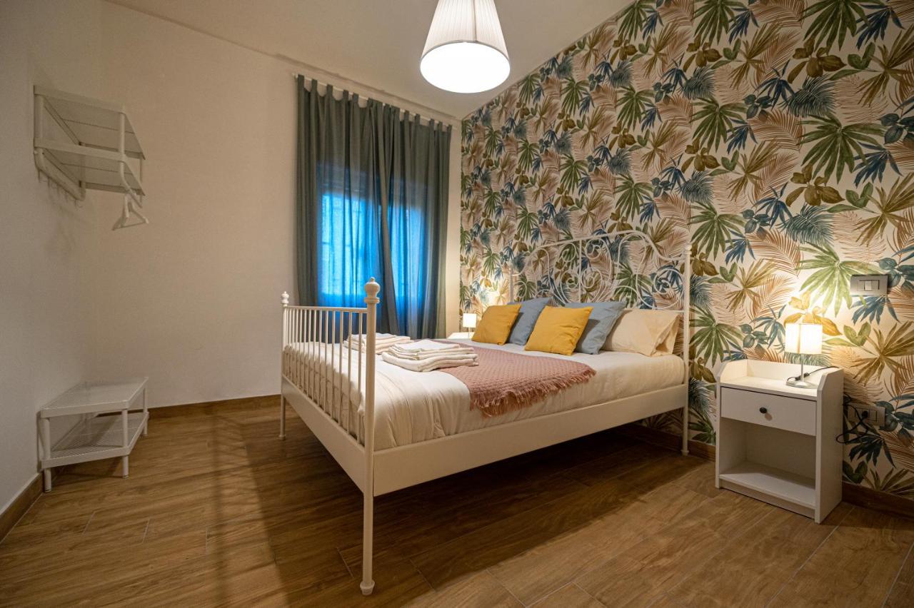 Casa Vacanze Partenope Apartment Наполи Екстериор снимка
